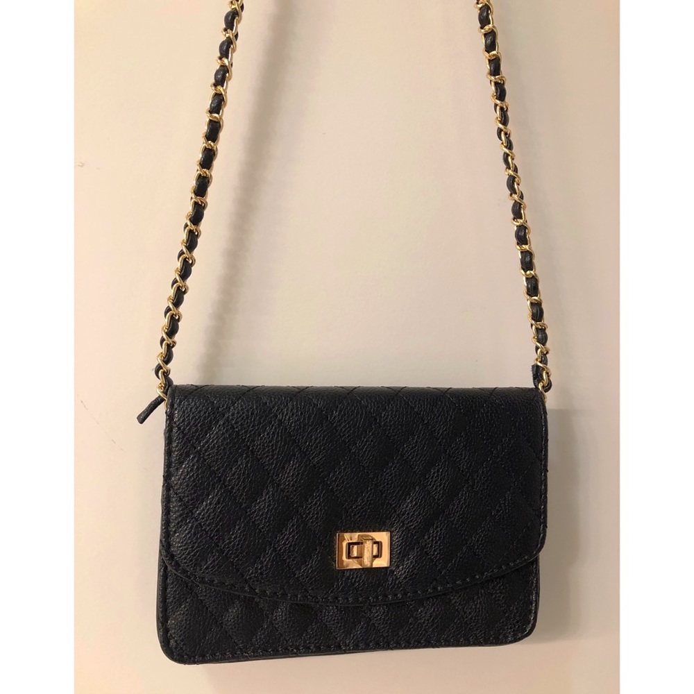 Black & Gold Purse • Urban Expressions